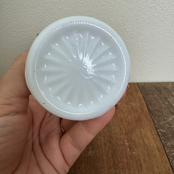 Vintage Ring of Fire Milk Glass Short Pressed Glass 6 inches Bud Vase - Picture 5 of 9